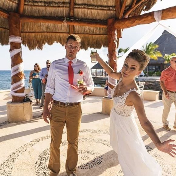 Meet your Posher, Ashley - Picture 1 of 1